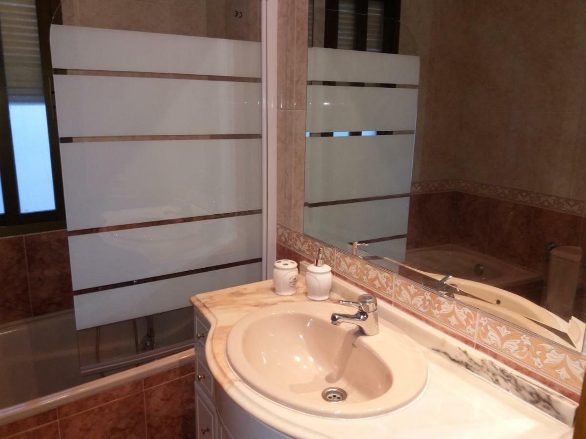 Appartamento Casa El Reloj Mombeltrán Esterno foto