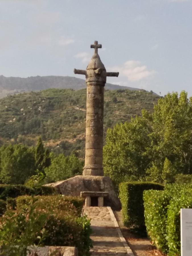 Appartamento Casa El Reloj Mombeltrán Esterno foto